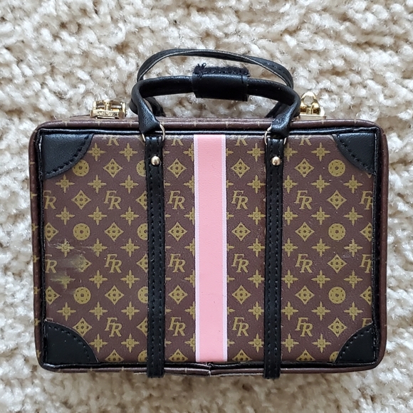 Integrity Toys Fashion Royalty Collectible Luggage - Picture 3 of 6